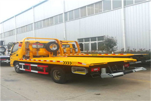 双台子附近拖车救援搭电