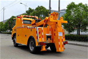 双台子高速路拖车费